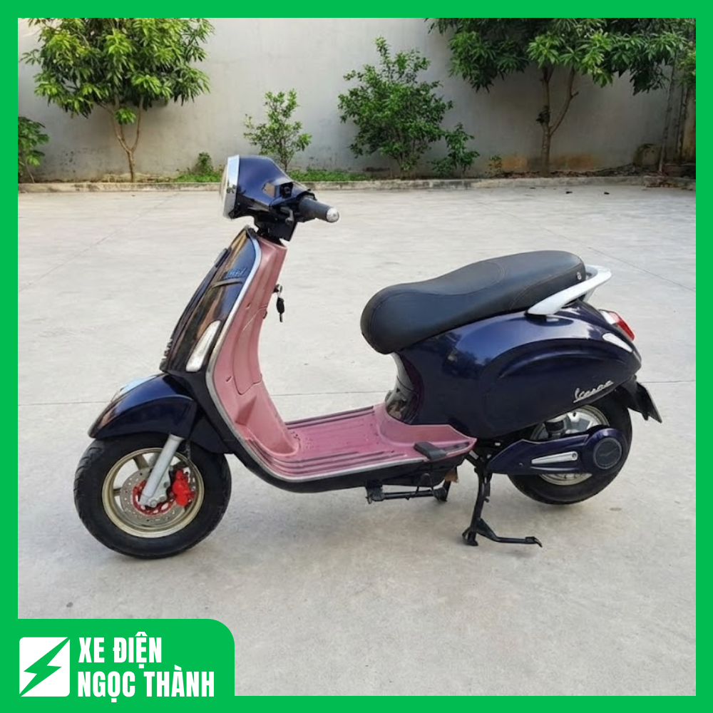 Xe Máy Điện Vespa Màu Xanh Cũ Phong Cách Hiện Đại