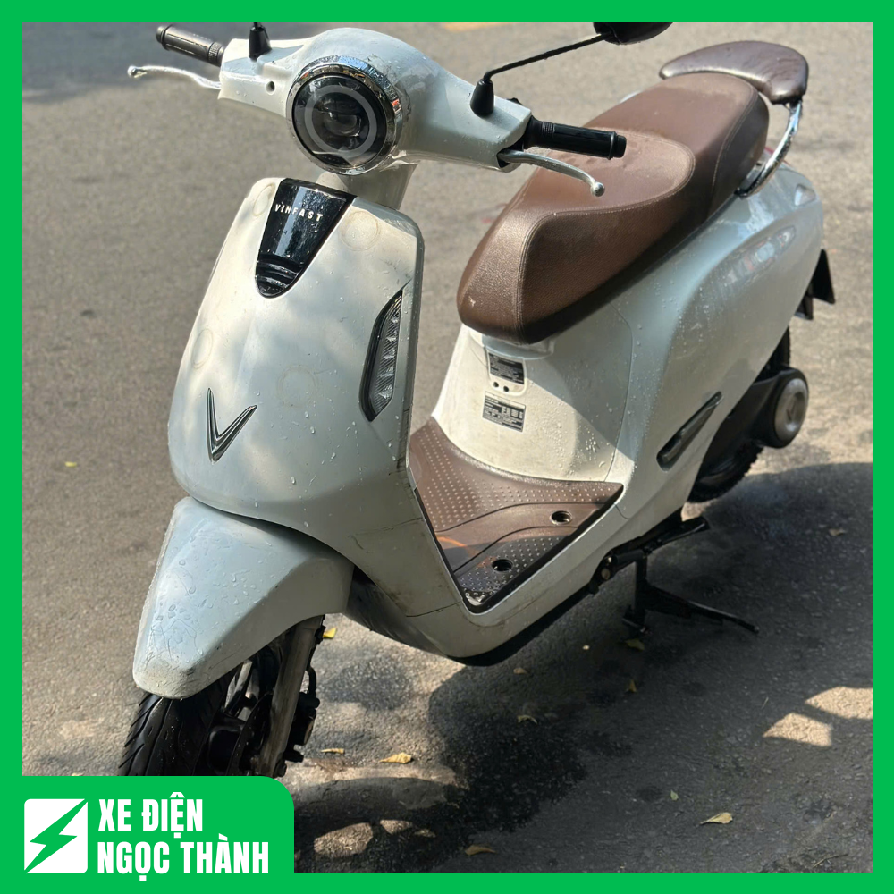 Xe máy điện Evo 200 màu trắng giá rẻ HCM - Ảnh 3